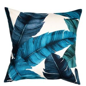 🏝  2 H&M palm leaf pillow cushion cover 🏝